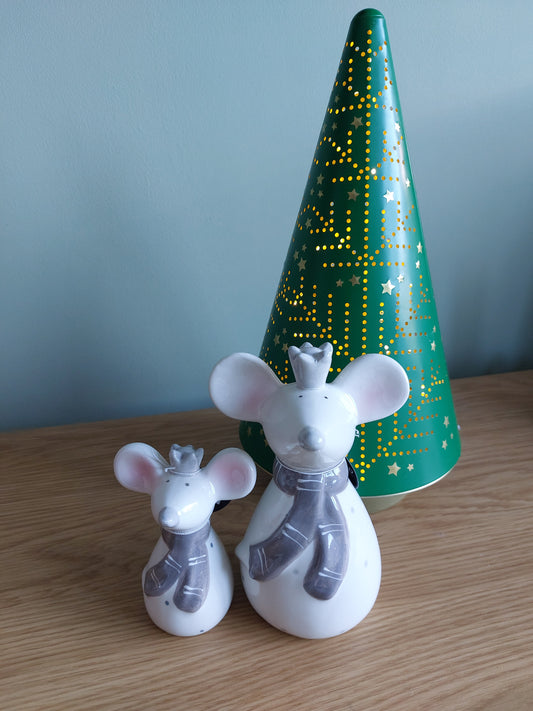Ceramic Mouse with Scarf